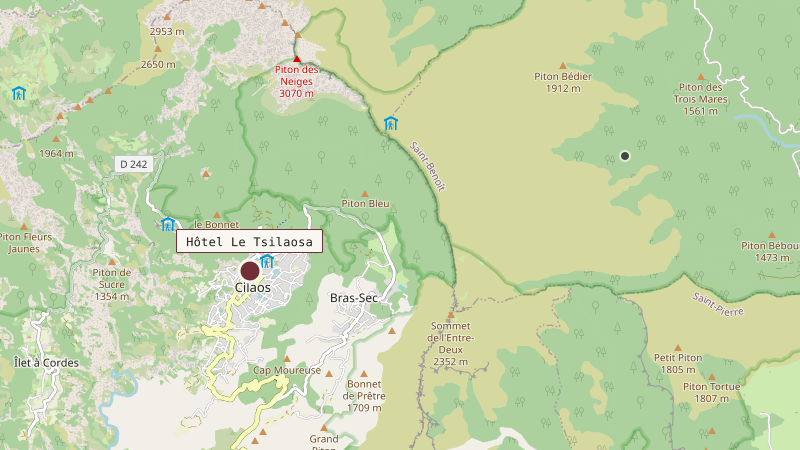 Carte situant Hôtel Le Tsilaosa à 7 km au ouest du centre de l'île